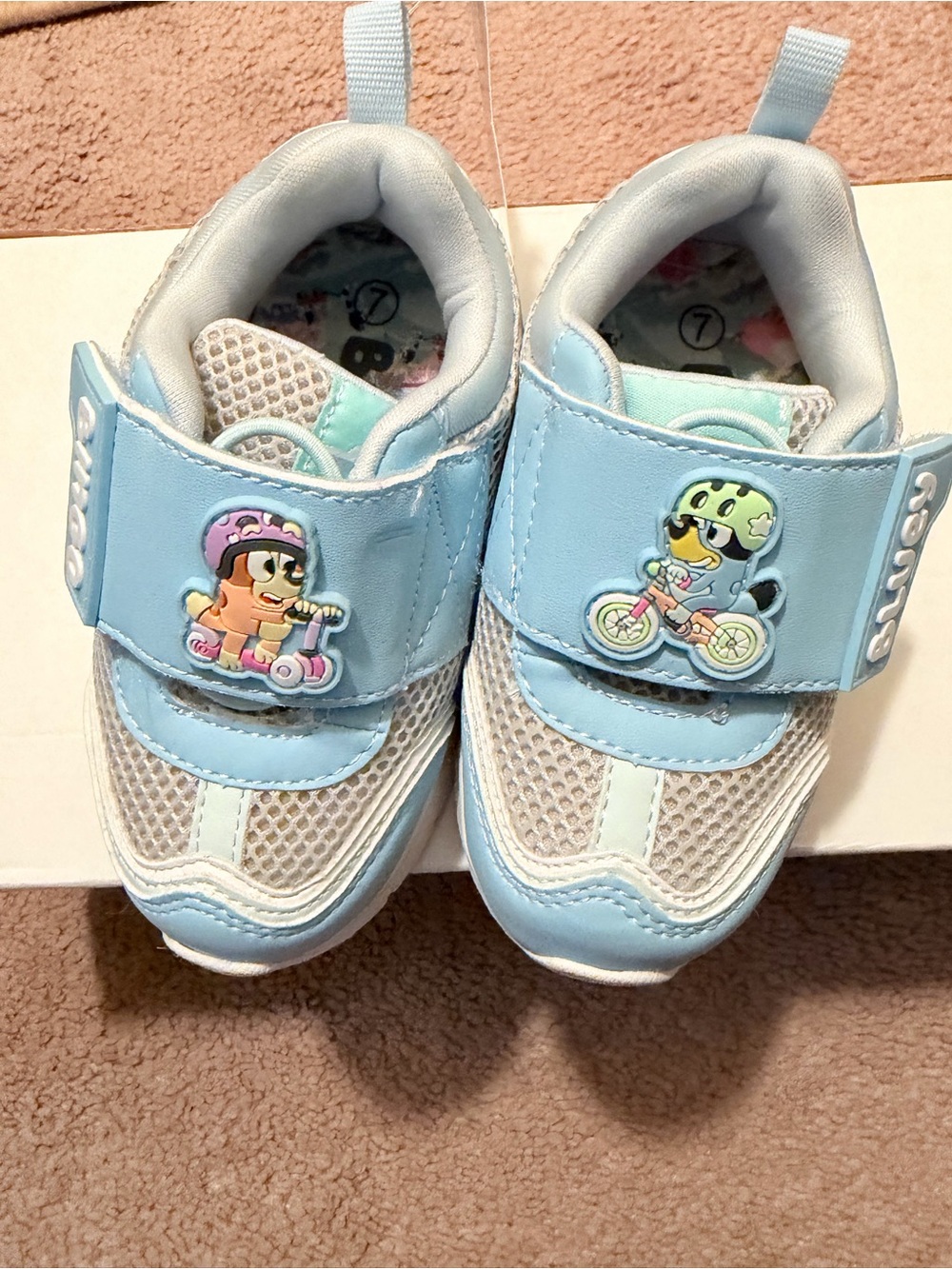 Toddler Boys' Bluey & Bingo Light-Up
Athletic Shoes Size 7